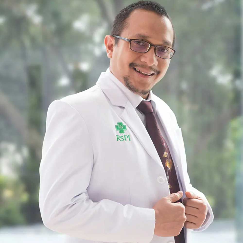 Read more about the article Dr. dr. Lukman Edwar, Sp.M (K)