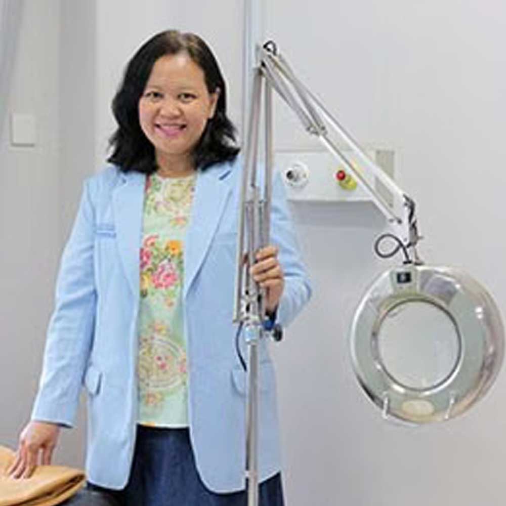 Read more about the article Dr. Sri Awalia Febriana, M.Kes, Sp.KK (K), PhD.